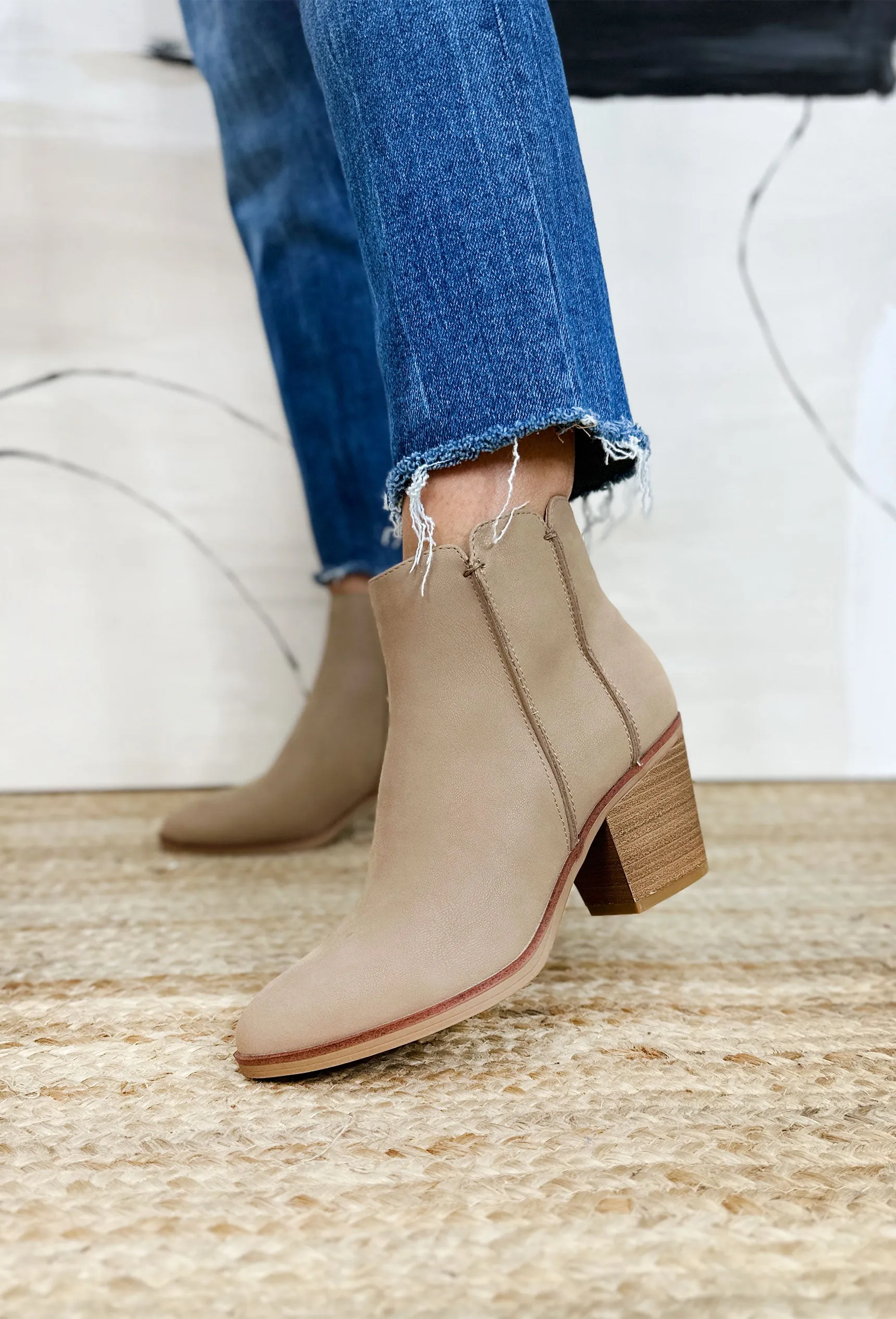 Lolo Taupe Booties